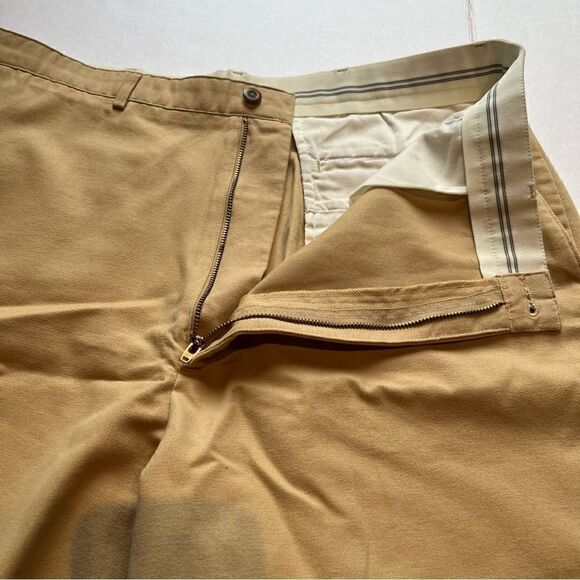 Haggar Men's Cotton Canvas Shorts 36W Curry Color - Picture 5 of 8